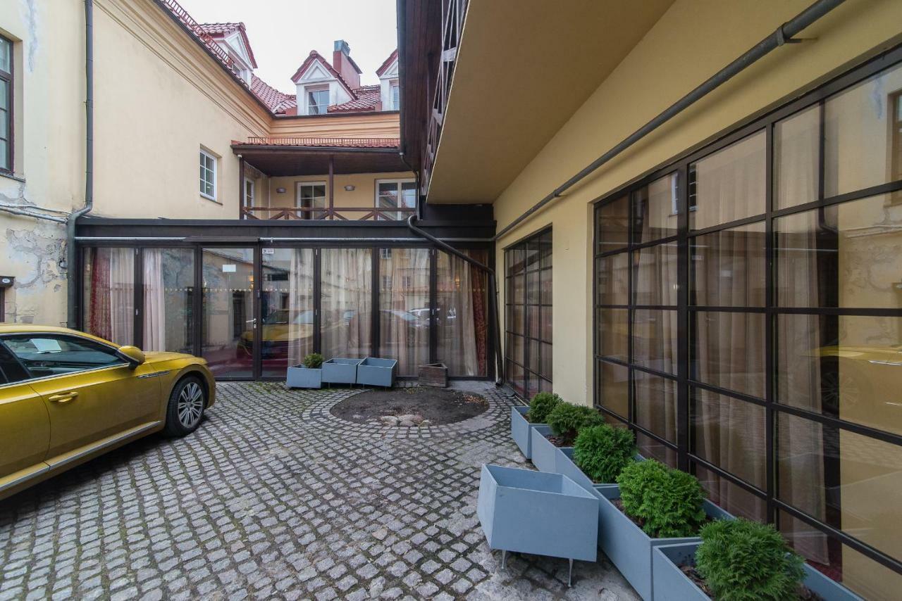 The Old Town Apartment 210 By Urban Rent Vilnius Bagian luar foto